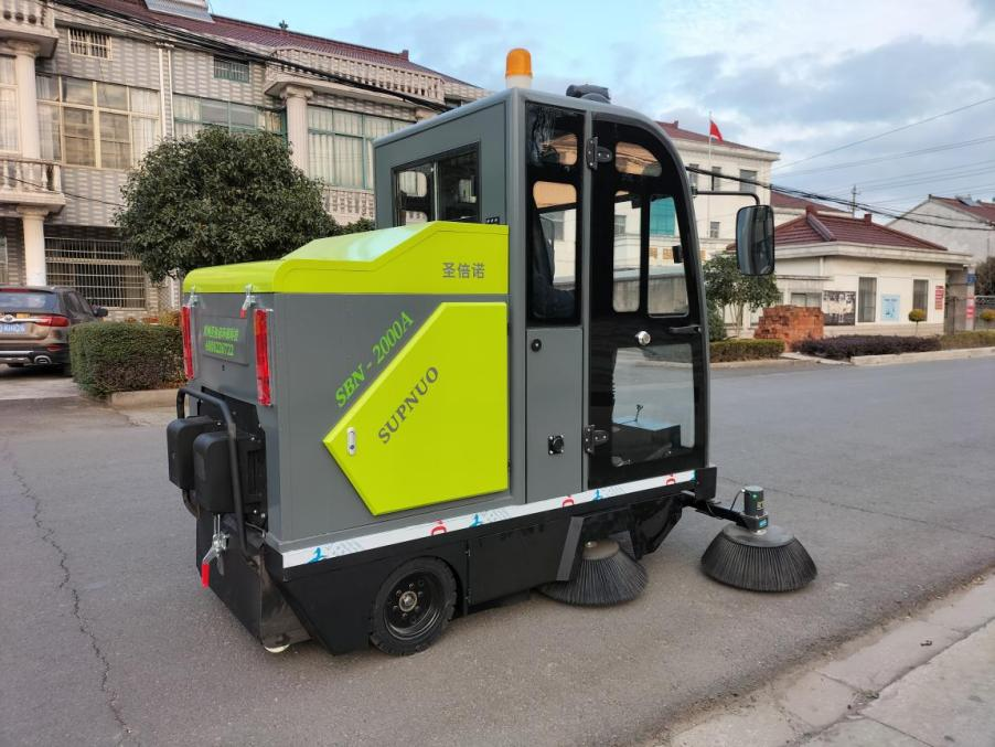 玉环龙建清扫车_0